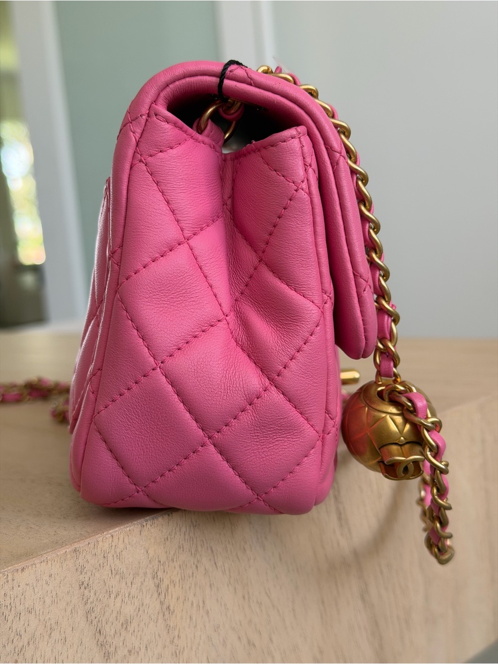 CHANEL Lambskin Pearl Crush Square Flap Mini Pink - Picture 4 of 9
